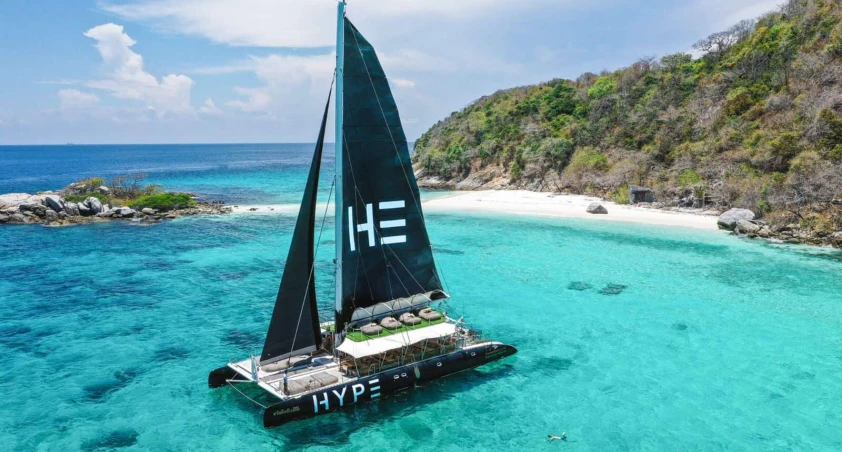 Круиз на HYPE Luxury Boat Club